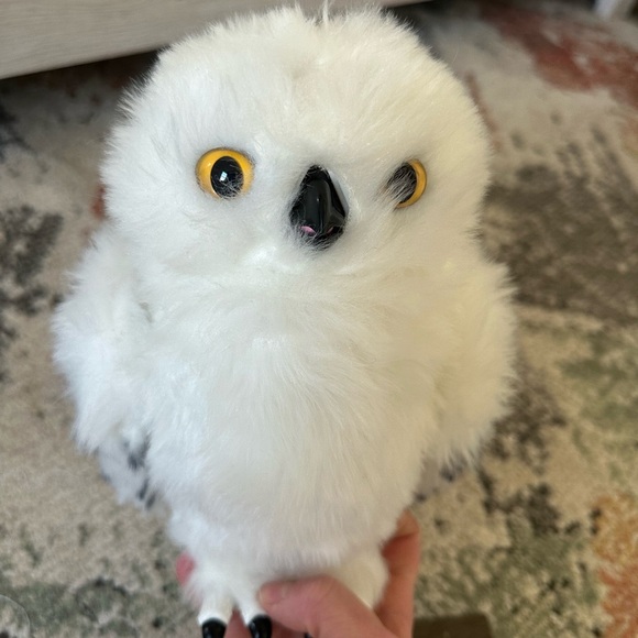 Wizarding World Harry Potter Enchanting Hedwig with over 15 Sounds & Movements - Picture 9 of 15